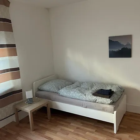 Monteurwohnung Haus 1 *