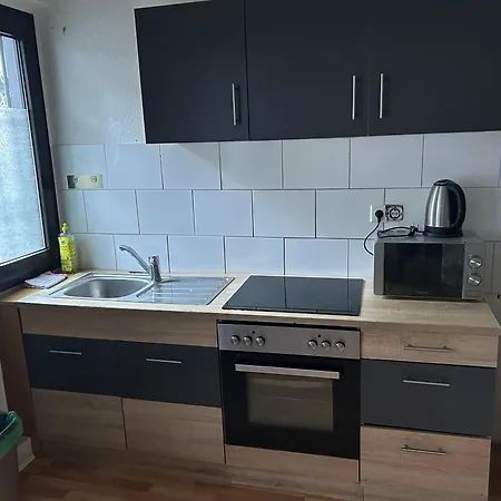 아파트 Monteurwohnung Haus 1 *