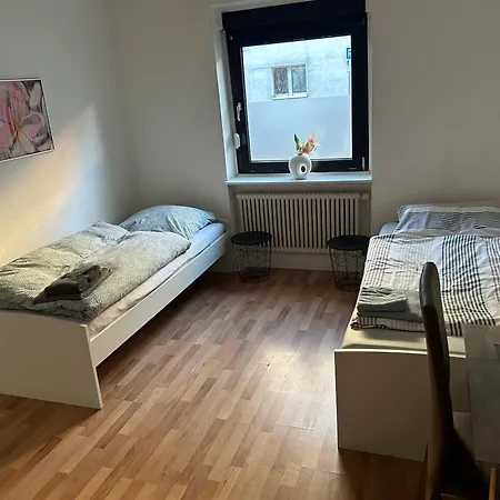 Monteurwohnung Haus 1 *