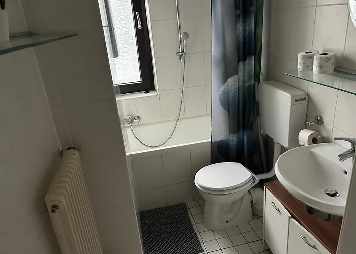 Monteurwohnung Haus 1 *