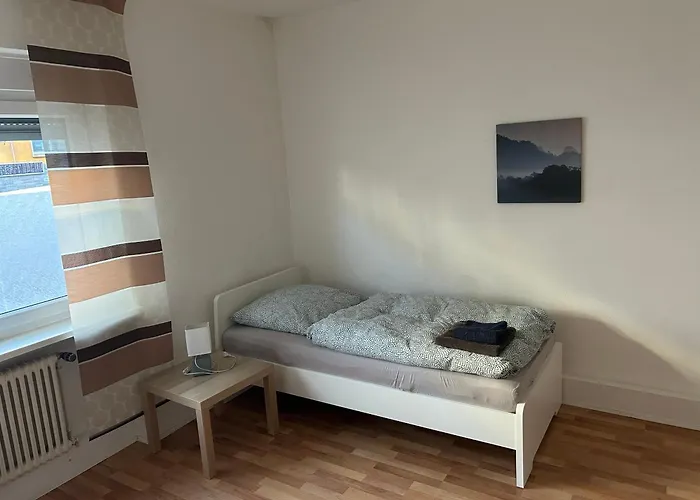 Monteurwohnung Haus 1 *